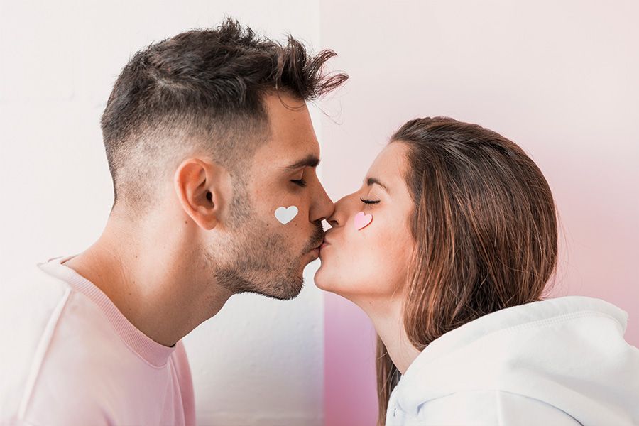 French Kiss May Get You Gonorrhoea Too